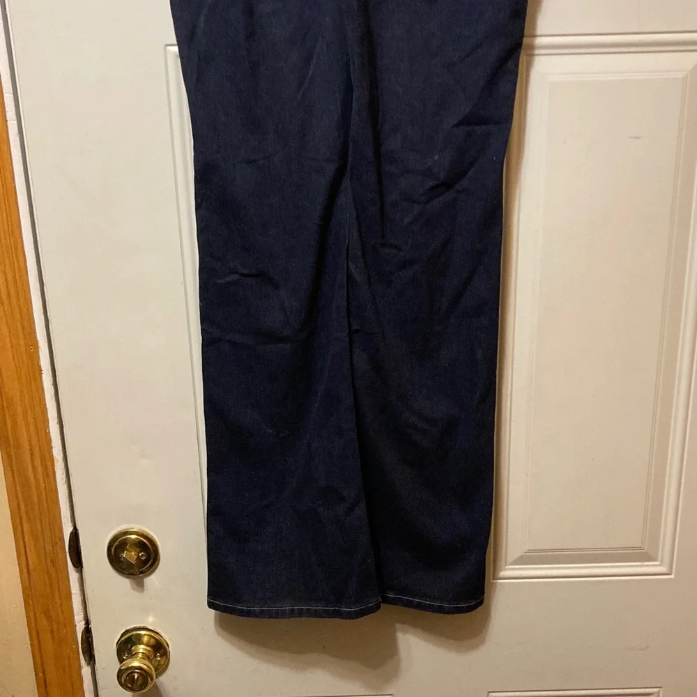 Almost Famous Mid Rise Bootcut Jeans with Red Belt‎ 3 NWT